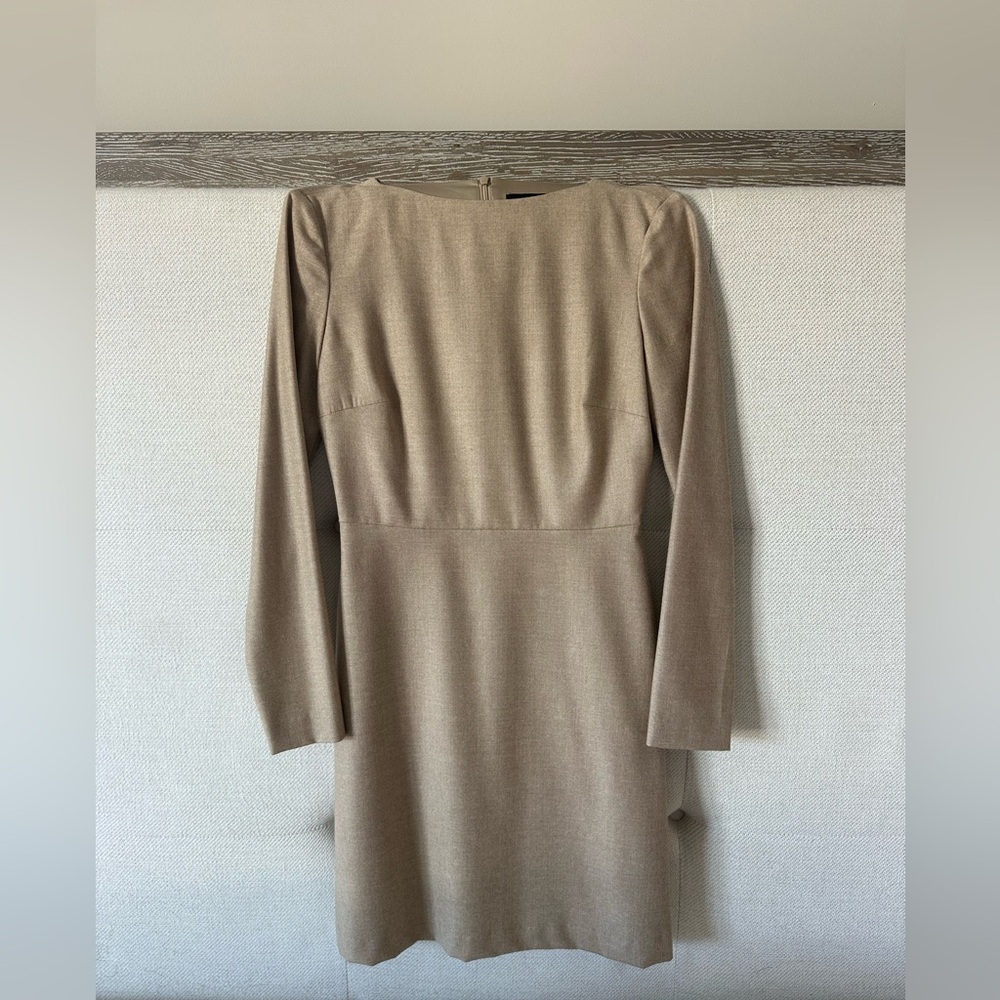 Theory Kamillina long sleeve dress in a neutral beige flannel melange